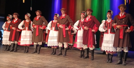 Kurpie z folkową nutą