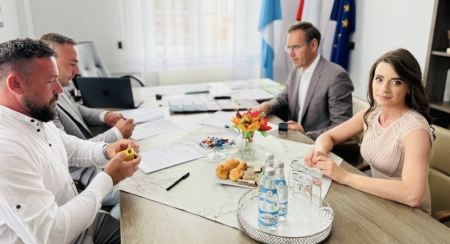 Lokalna firma odbuduje kamienicę