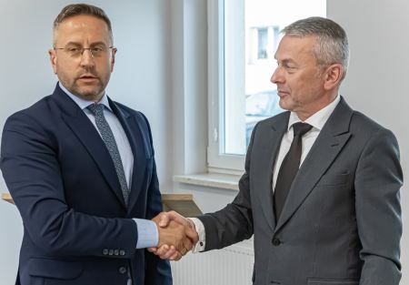 Nudno, ale do przodu
