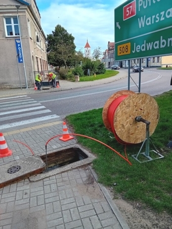 Ruszyła budowa światłowodu