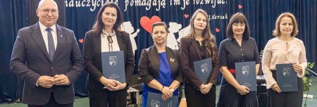 Starosta nagrodził nauczycielki