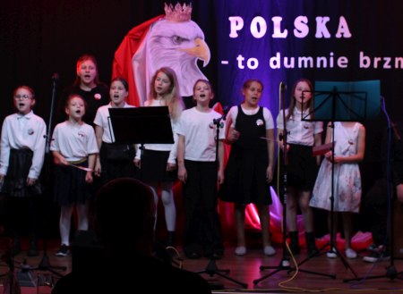 Polska - to brzmi dumnie