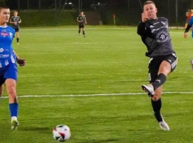 Gwardia puka do czołówki