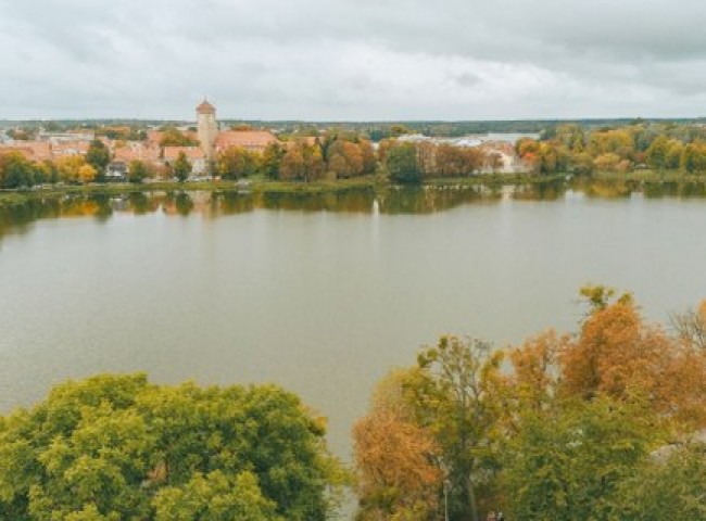 Fundusze Europejskie dla Szczytna. Milionowy projekt retencji i poprawy jakości wód w Jeziorze Domowym Małym